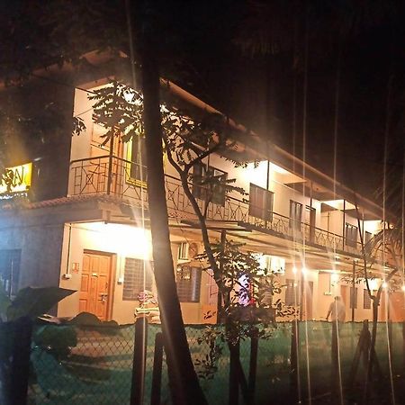 Dlite Beach Grove Cottages Alībāg Dış mekan fotoğraf